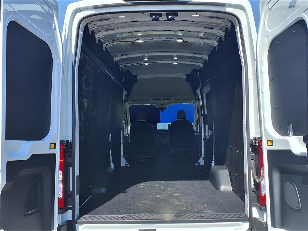Used 2023 Ford E-Transit 350 - photo 47