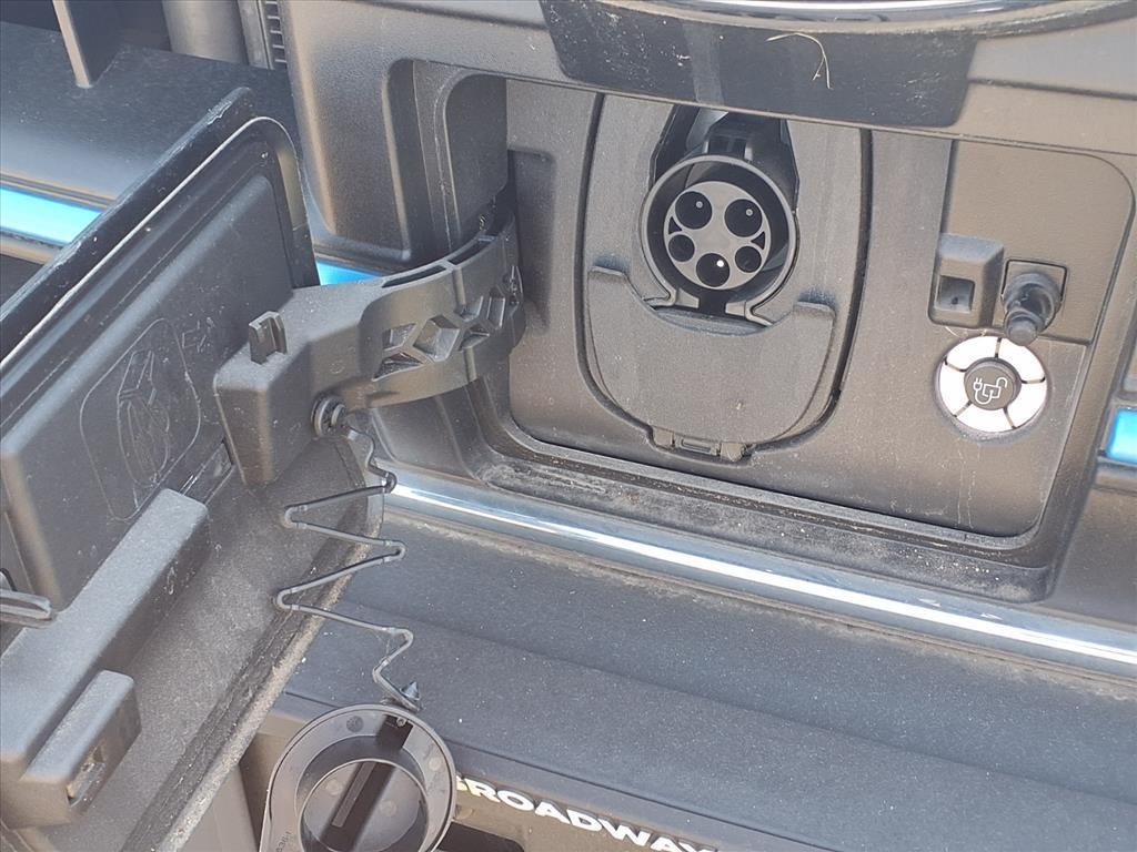 Used 2023 Ford E-Transit 350 - photo 51