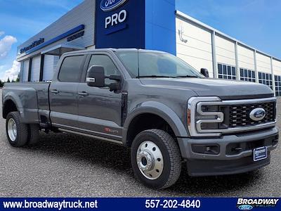 New 2025 Ford F-450 - photo 1