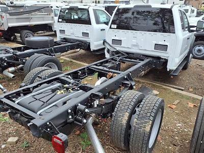 New 2026 Ford F-550 Super Cab Cab Chassis for sale #260260 - photo 2