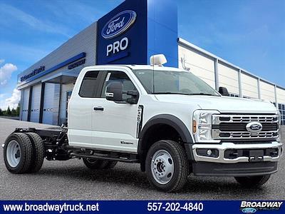 New 2026 Ford F-450 Super Cab Cab Chassis for sale #260322 - photo 1