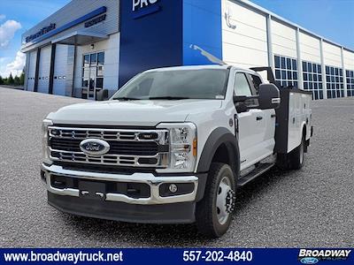New 2026 Ford F-550 XL Crew Cab 4WD Flatbed Truck for sale #260343 - photo 1