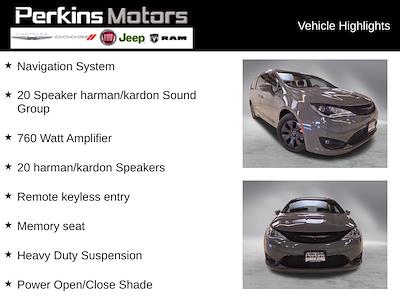 2020 Chrysler Pacifica FWD Minivan for sale #27493 - photo 2