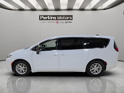 2024 Chrysler Pacifica FWD Minivan for sale #27780 - photo 2