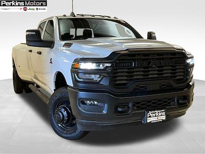 2025 Ram 3500 Crew Cab DRW 4x4 Pickup for sale #595104 - photo 1