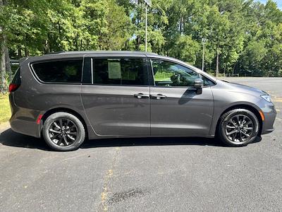 2021 Chrysler Pacifica FWD Minivan for sale #P12043 - photo 2