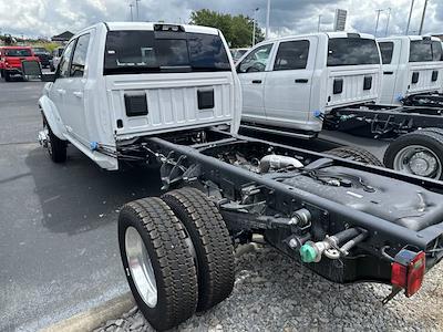 New 2025 Ram 4500 Big Horn Crew Cab 4WD 60 CA Cab Chassis for sale #22172 - photo 2