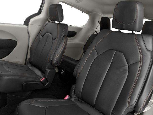 Used 2017 Chrysler Pacifica - photo 19