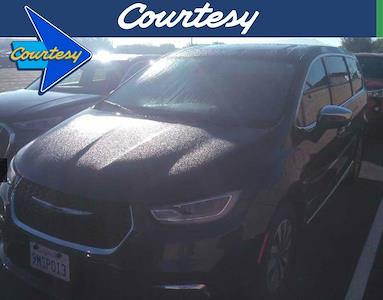 Used 2023 Chrysler Pacifica Limited Minivan for sale #EDR11954 - photo 1