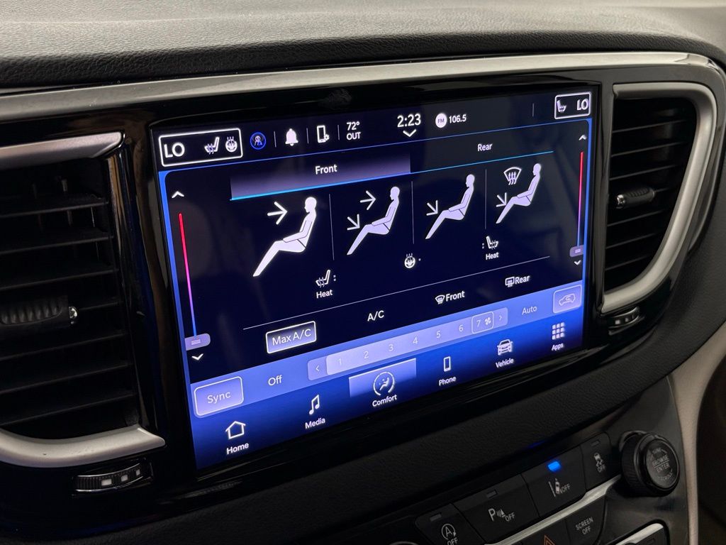 Used 2023 Chrysler Pacifica - photo 26