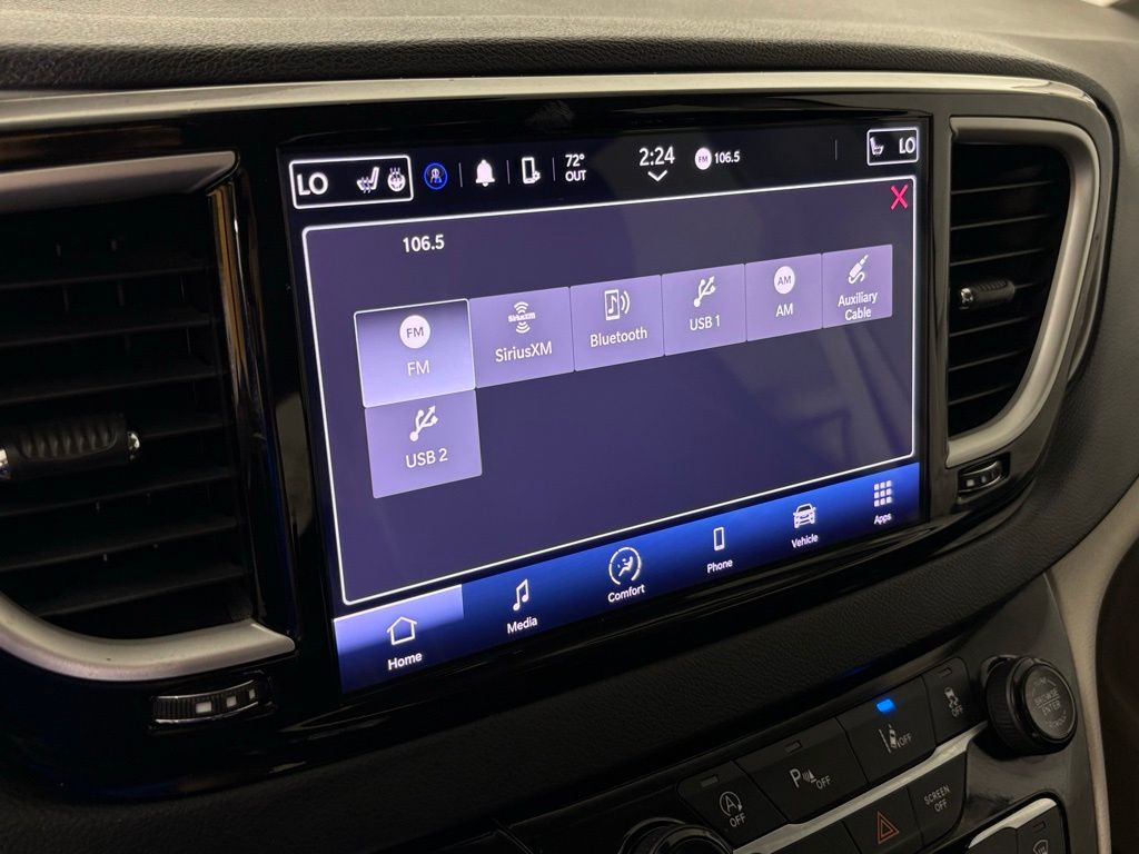 Used 2023 Chrysler Pacifica - photo 29