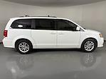 Used 2018 Dodge Grand Caravan SXT Minivan for sale #J257889A - photo 9