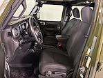 2022 Jeep Gladiator Crew Cab 4WD Pickup for sale #J258148A - photo 14