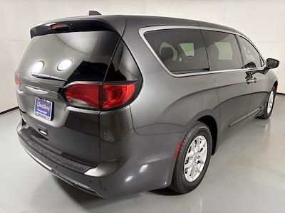 Used 2020 Chrysler Pacifica Touring Minivan for sale #R257105A - photo 2