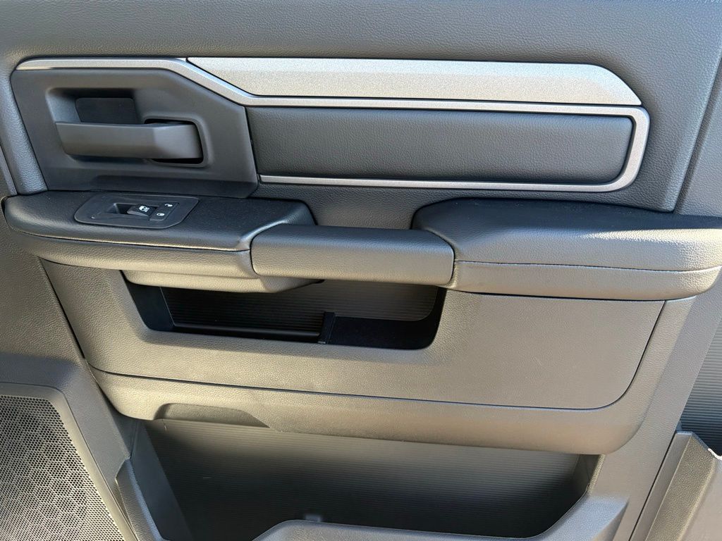 New 2026 Ram 5500 - photo 9