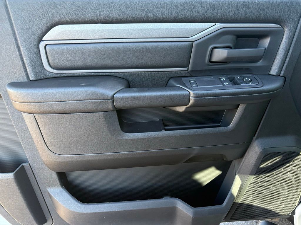 New 2026 Ram 5500 - photo 12