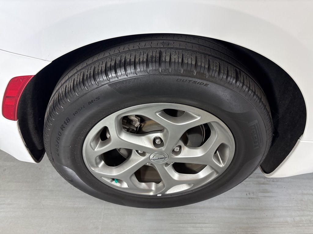 Used 2023 Chrysler Pacifica - photo 12