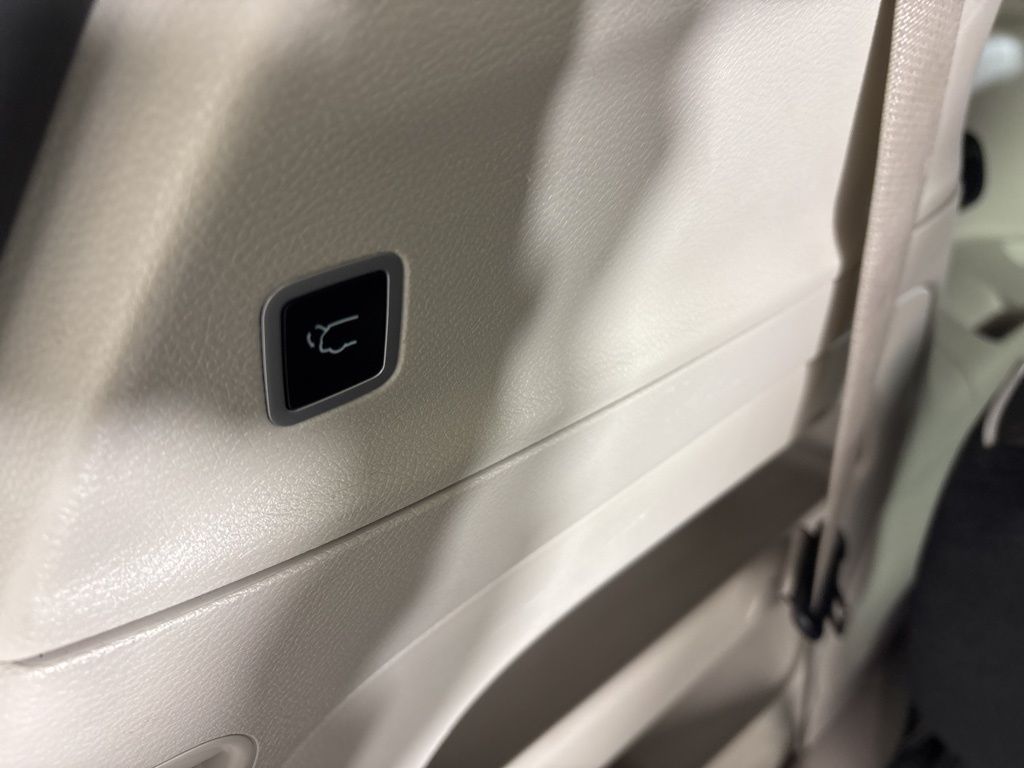 Used 2023 Chrysler Pacifica - photo 20