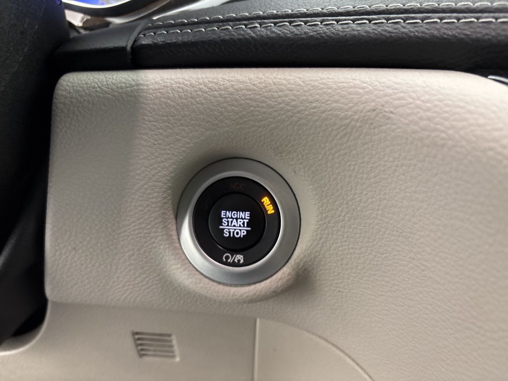 Used 2023 Chrysler Pacifica - photo 30