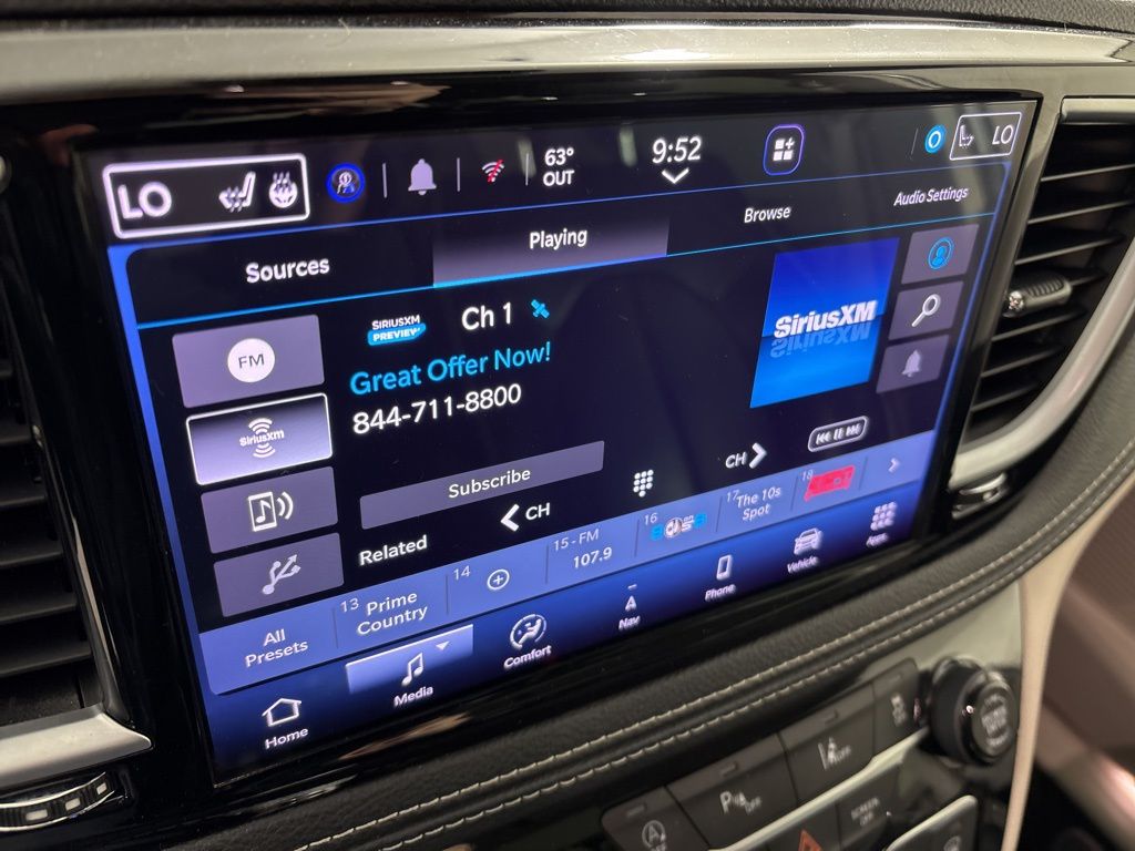 Used 2023 Chrysler Pacifica - photo 33
