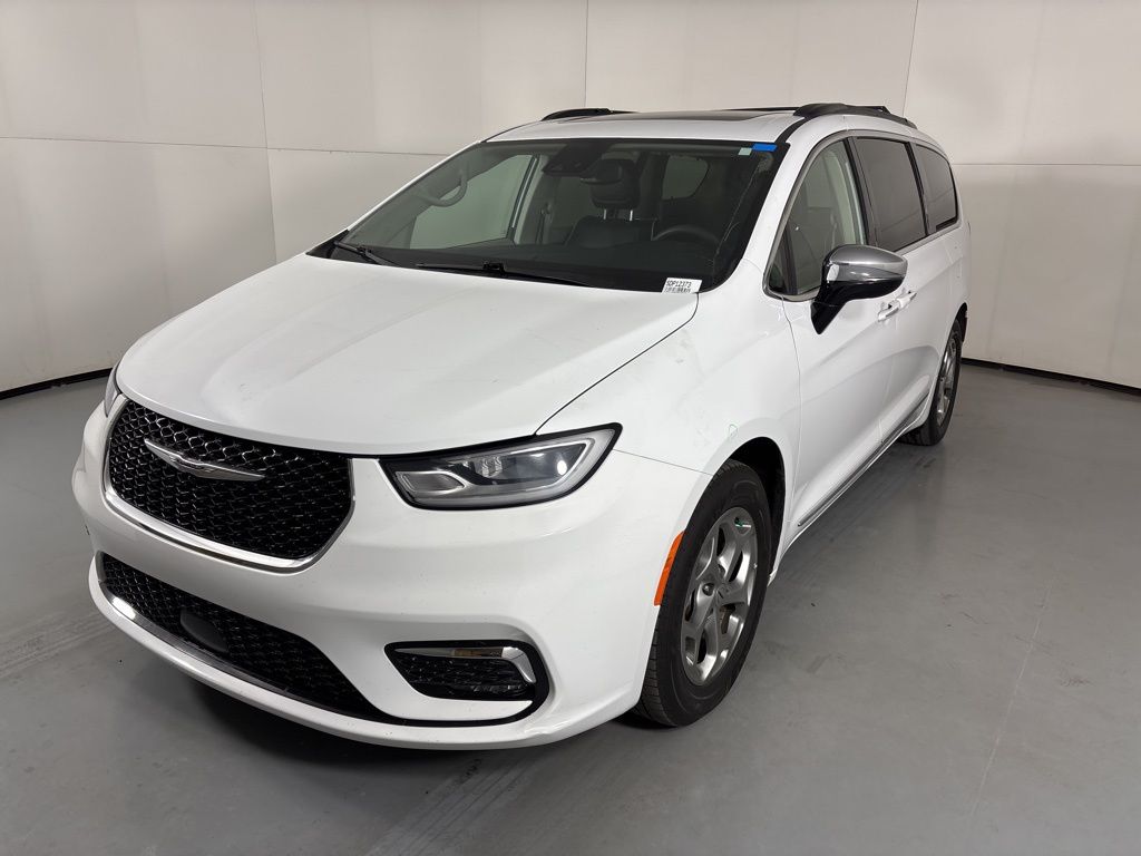 Used 2023 Chrysler Pacifica - photo 6