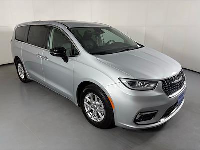 2024 Chrysler Pacifica FWD Minivan for sale #TAR13247 - photo 2