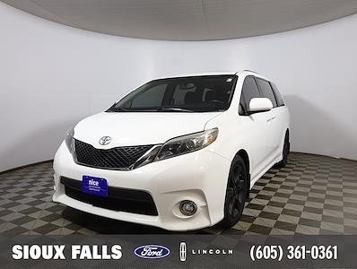 Used 2015 Toyota Sienna - photo 1