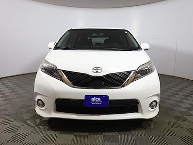 Used 2015 Toyota Sienna - photo 1