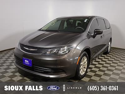 2017 Chrysler Pacifica FWD Minivan for sale #T104084B - photo 1