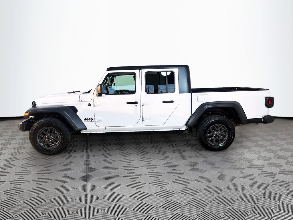 Used 2025 Jeep Gladiator - photo 7