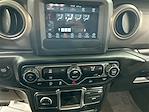 2022 Jeep Gladiator Crew Cab 4x4 Pickup for sale #G226N8595 - photo 16