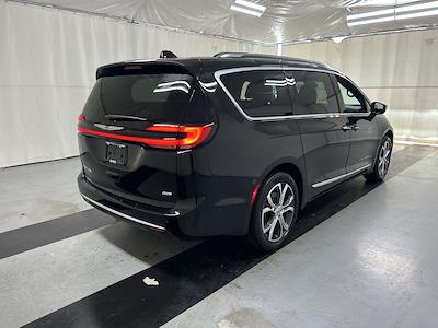 2024 Chrysler Pacifica AWD Minivan for sale #G248F4330 - photo 2