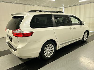 2017 Toyota Sienna 4x2 Minivan for sale #P176I7449 - photo 2