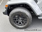 2021 Jeep Gladiator Crew Cab 4WD Pickup for sale #515104A - photo 11