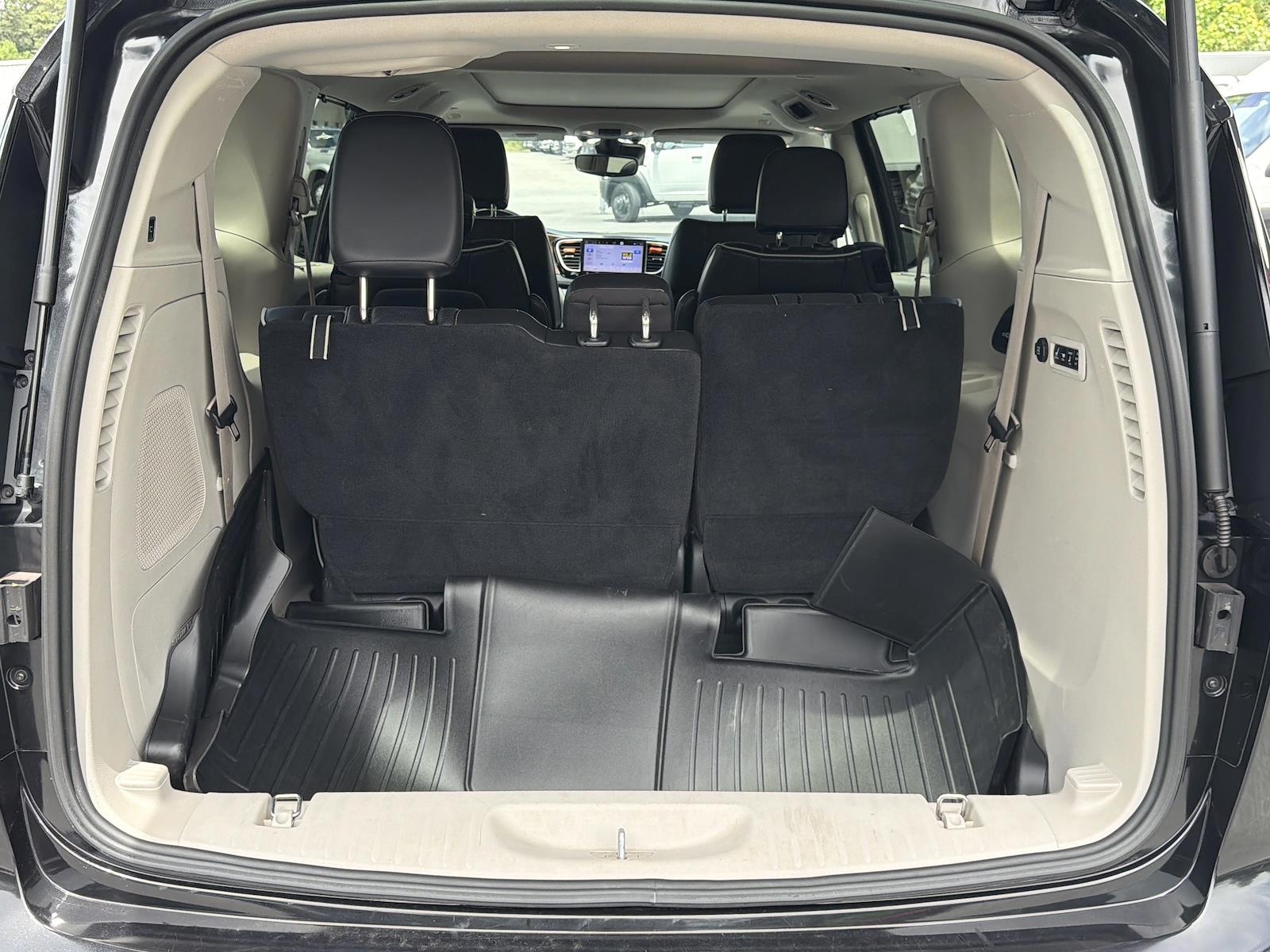 Used 2022 Chrysler Pacifica - photo 20