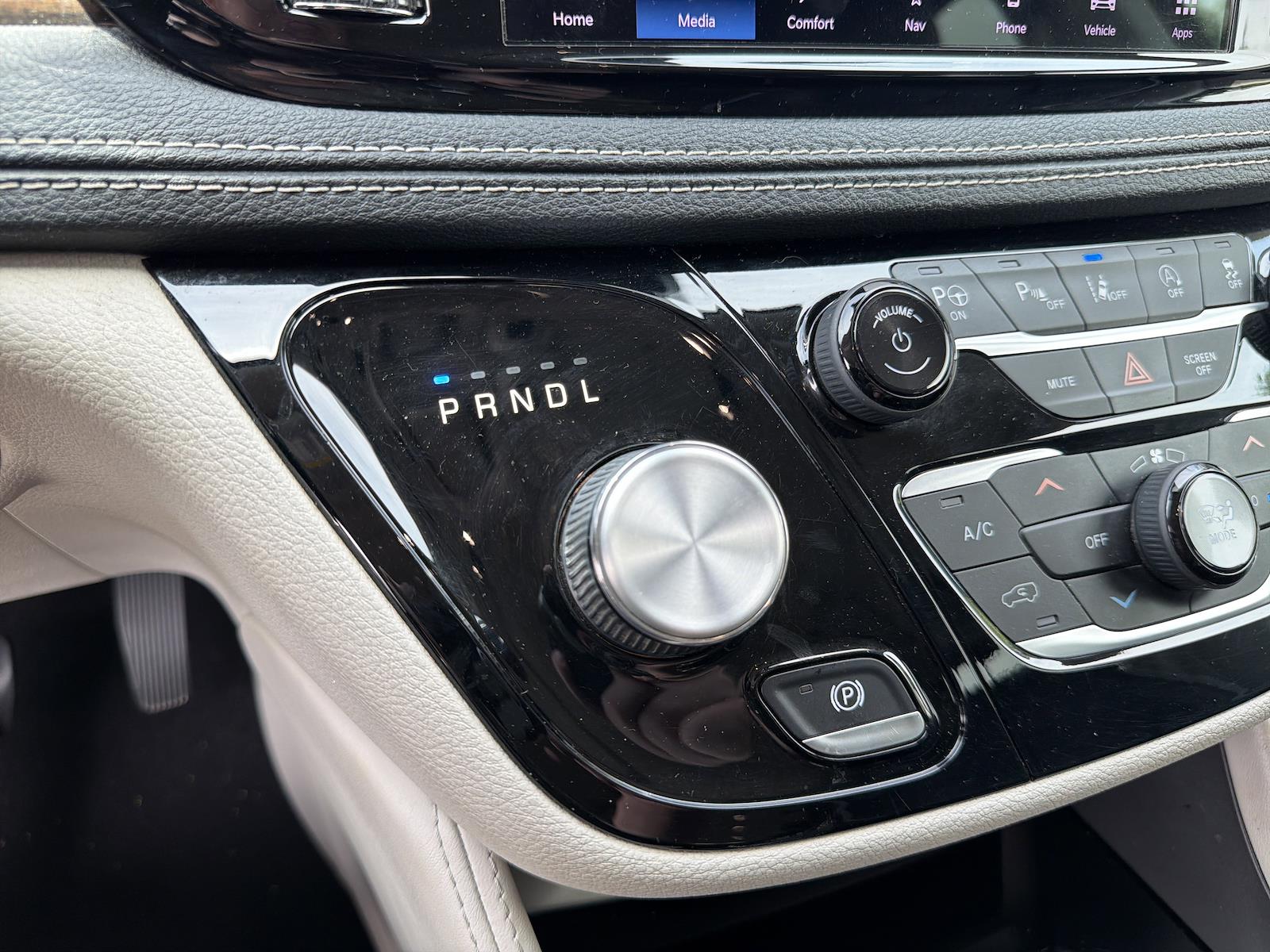 Used 2022 Chrysler Pacifica - photo 34