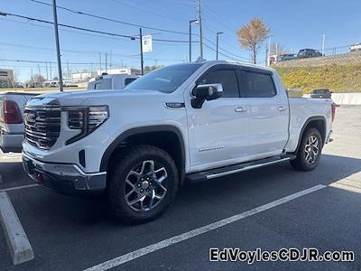 Used 2025 GMC Sierra 1500 - photo 1