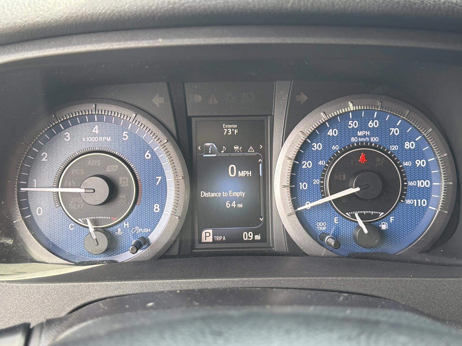 Used 2018 Toyota Sienna - photo 21