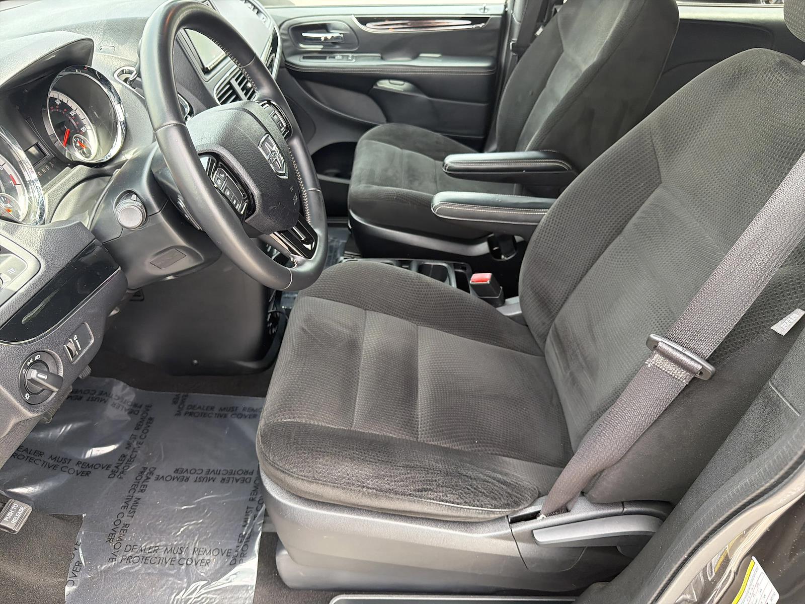 Used 2016 Dodge Grand Caravan - photo 6