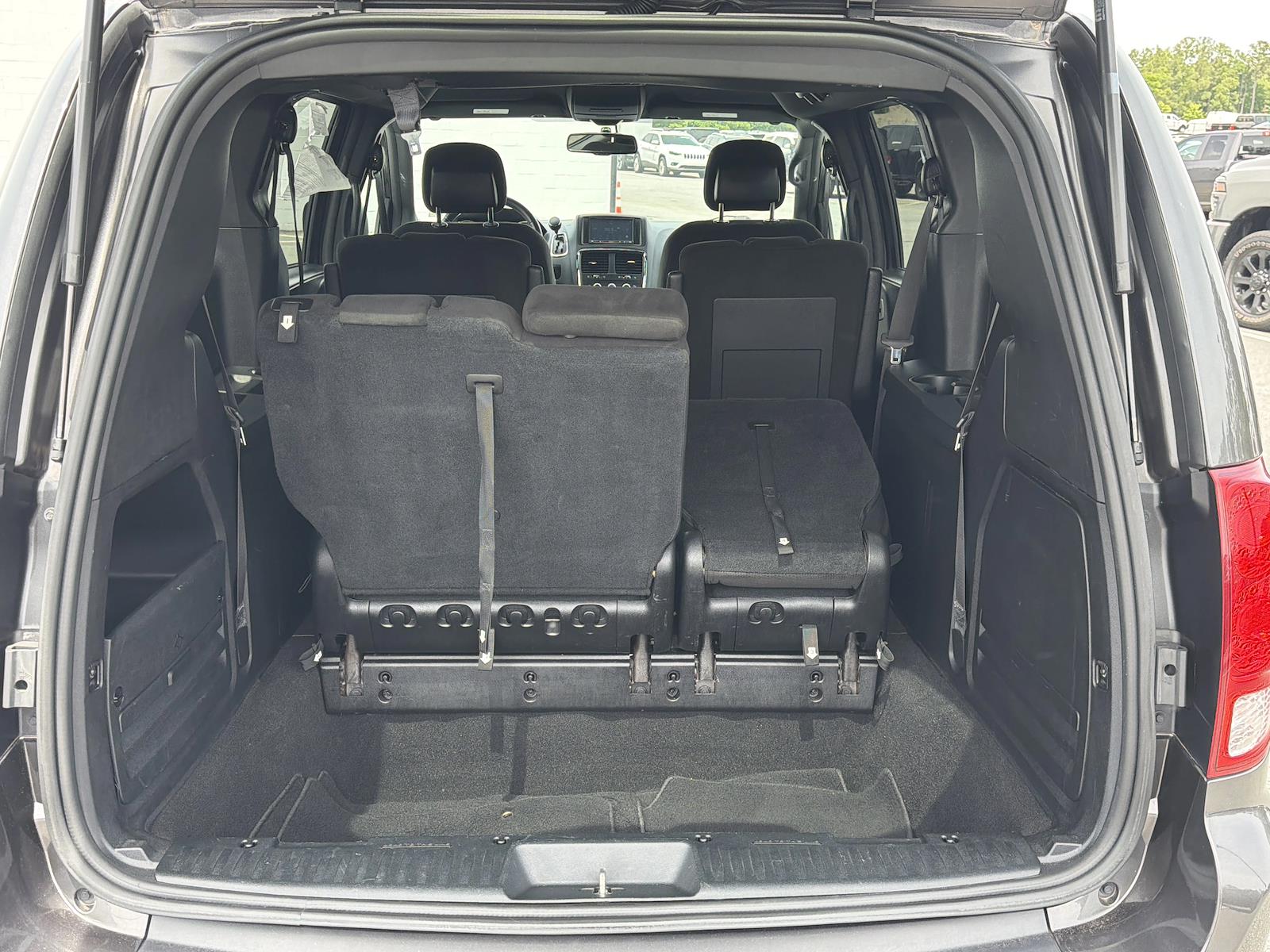 Used 2016 Dodge Grand Caravan - photo 15