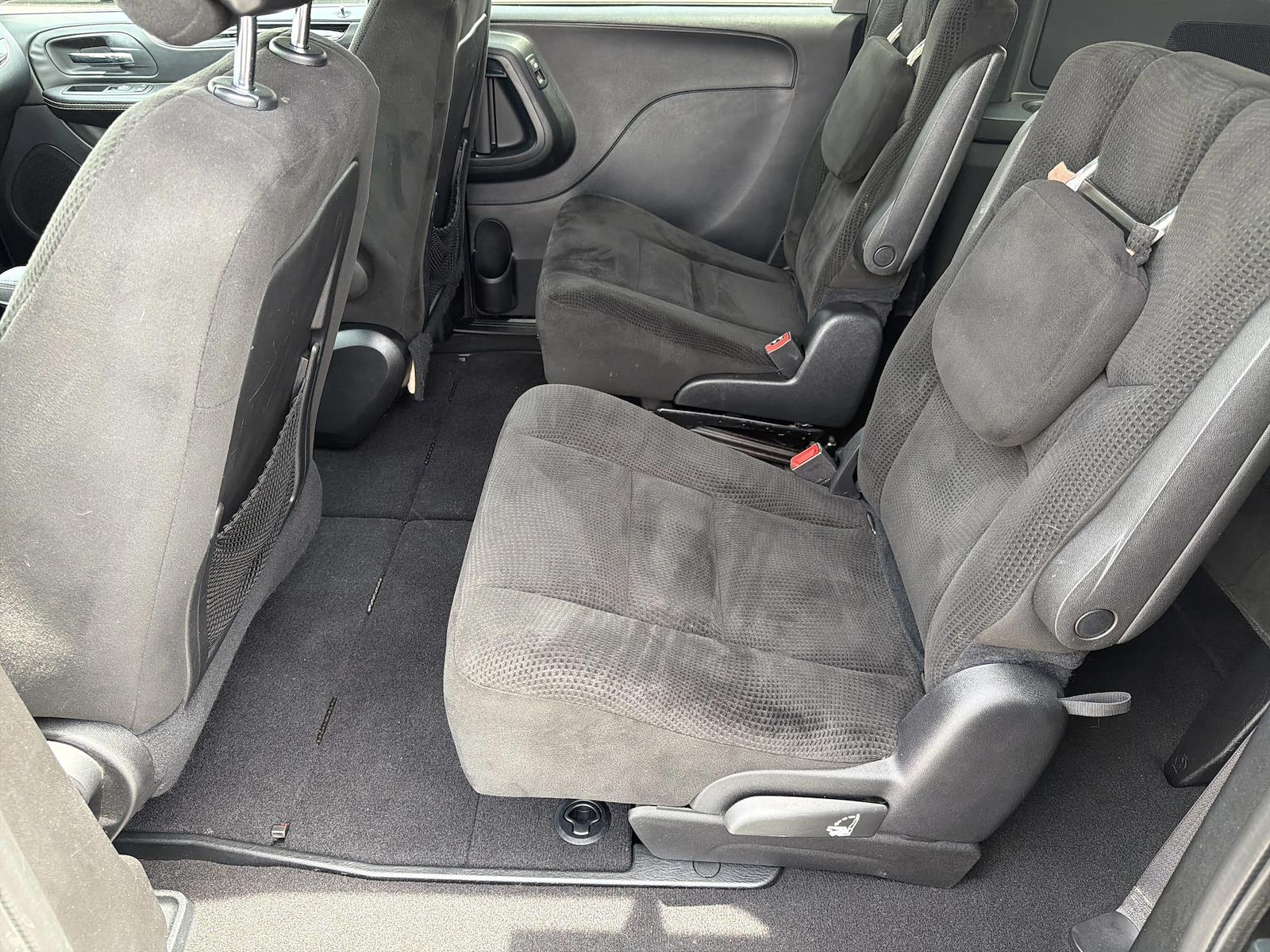Used 2016 Dodge Grand Caravan - photo 17