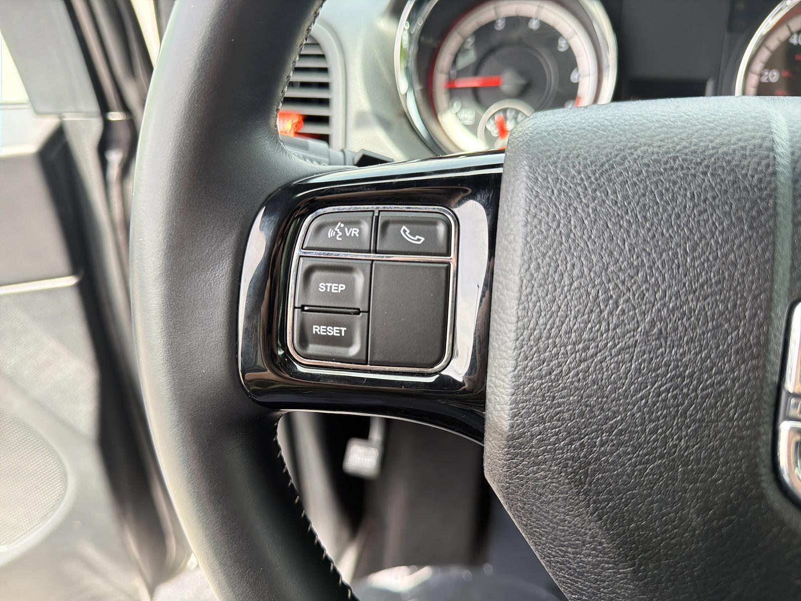 Used 2016 Dodge Grand Caravan - photo 21