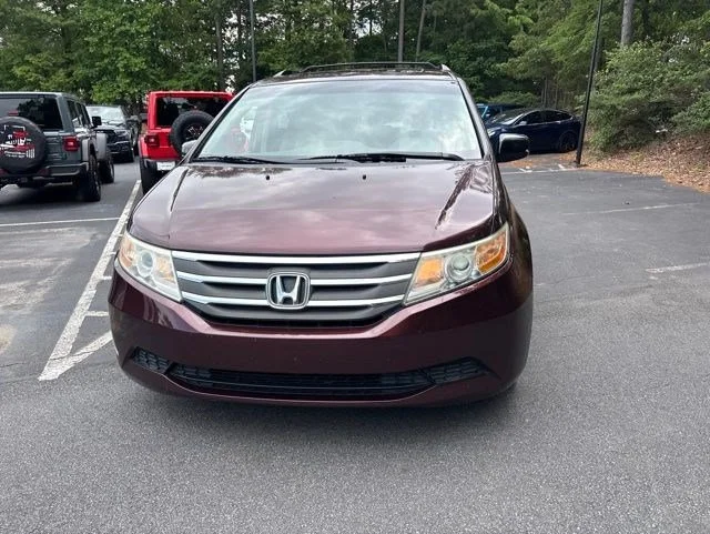 Used 2011 Honda Odyssey - photo 2