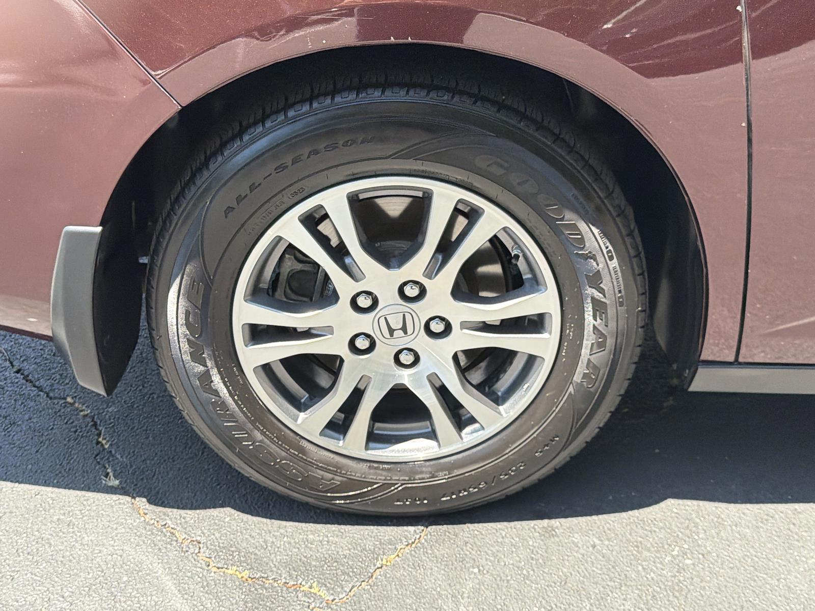 Used 2011 Honda Odyssey - photo 32