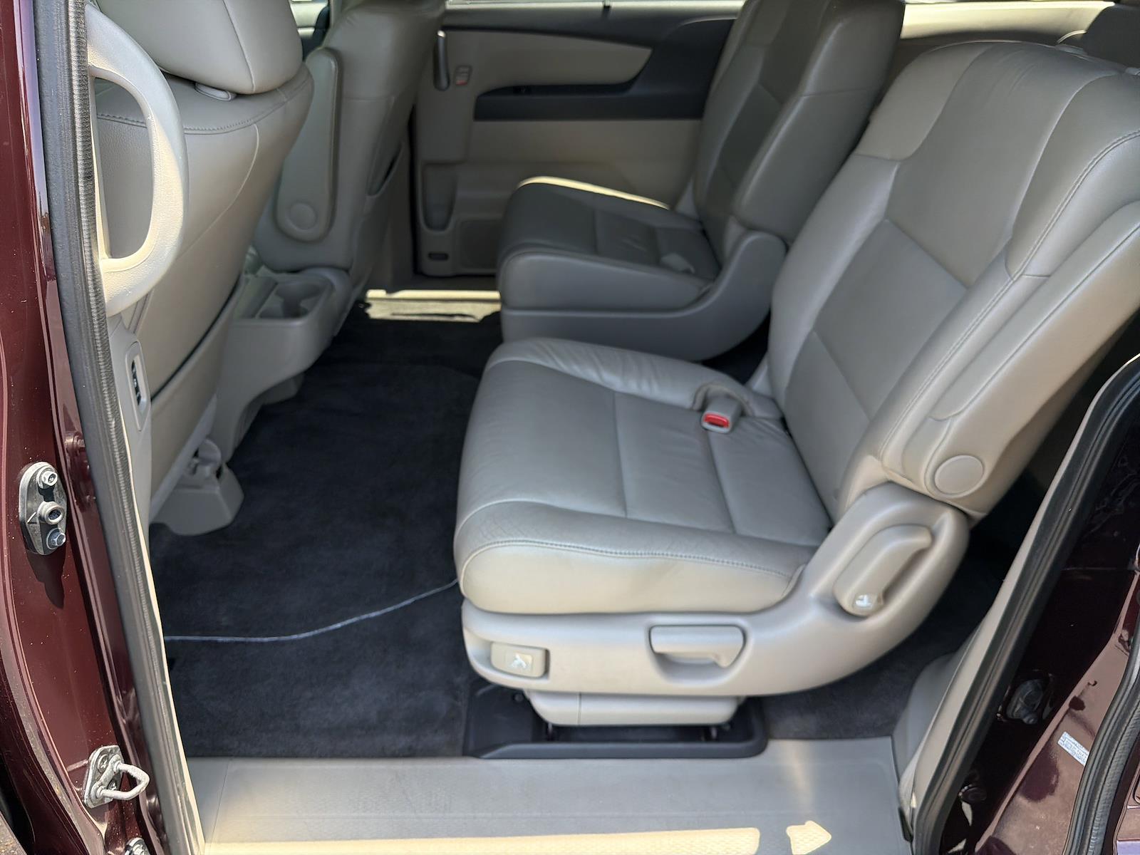 Used 2011 Honda Odyssey - photo 36