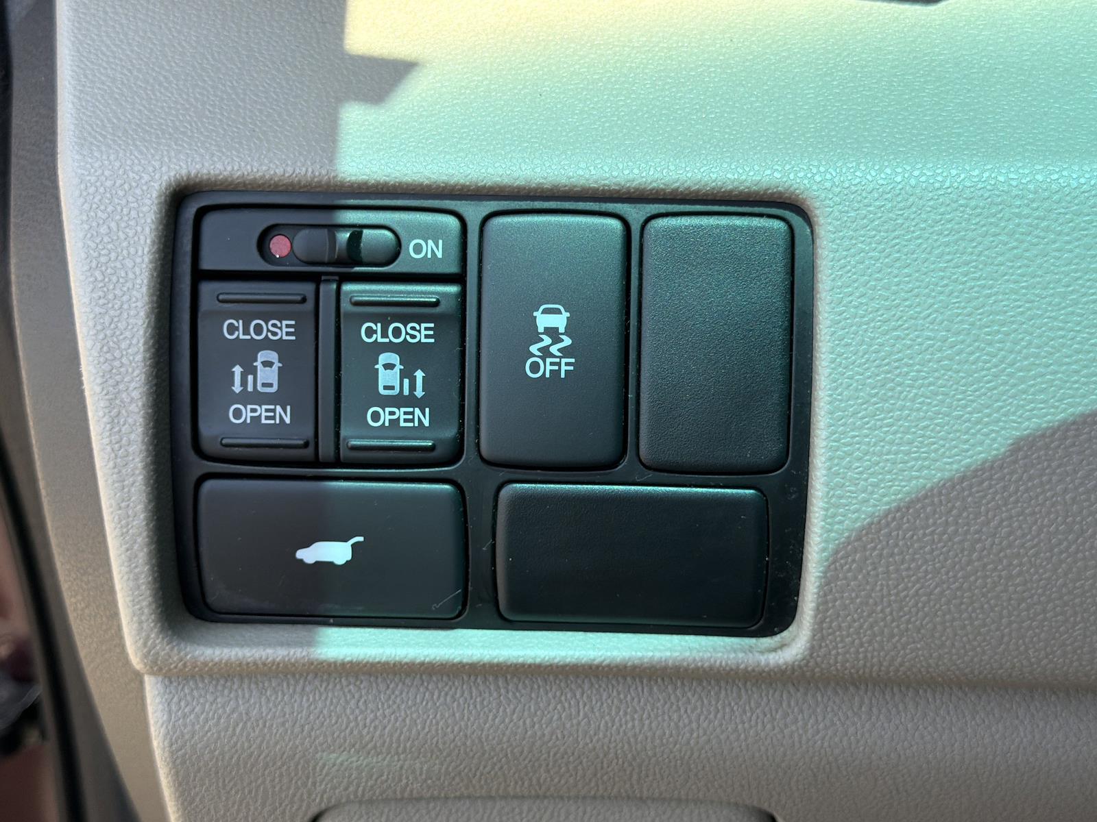 Used 2011 Honda Odyssey - photo 48