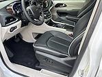 Used 2024 Chrysler Pacifica Limited Minivan for sale #5P52425 - photo 13