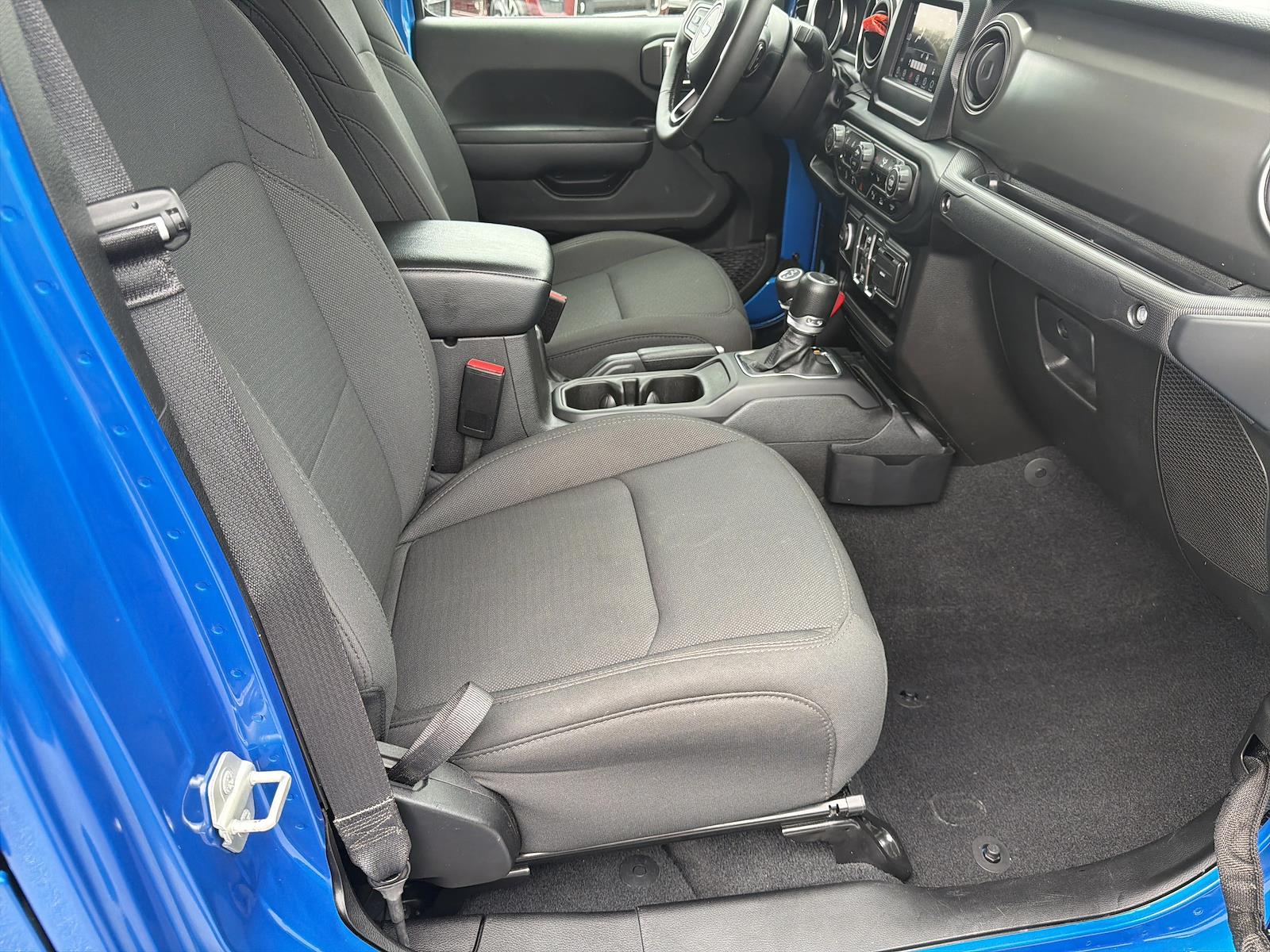Used 2023 Jeep Gladiator - photo 14