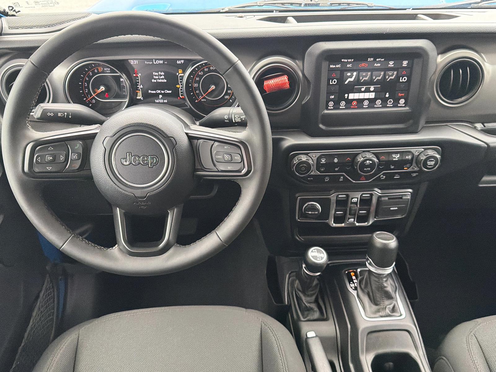 Used 2023 Jeep Gladiator - photo 23