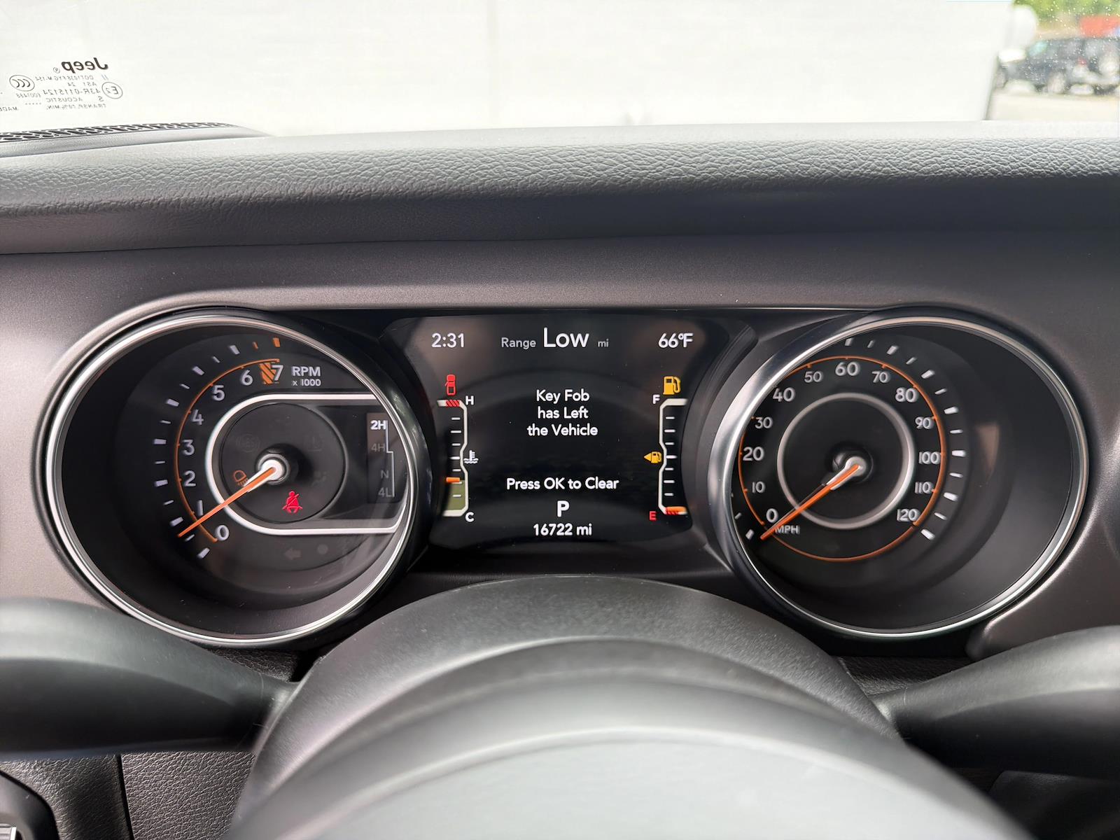 Used 2023 Jeep Gladiator - photo 27